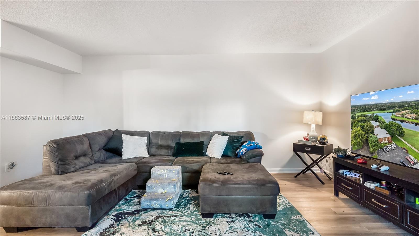 WOODVALE - Residential