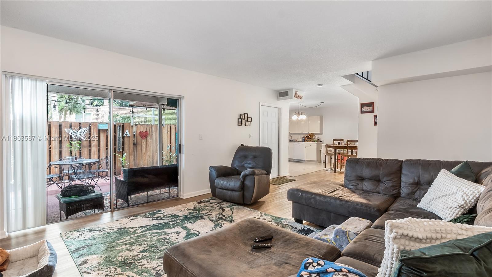 WOODVALE - Residential