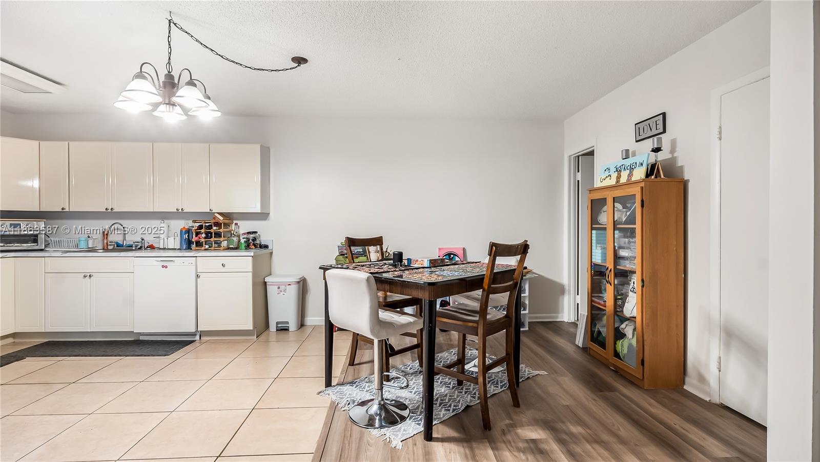 WOODVALE - Residential