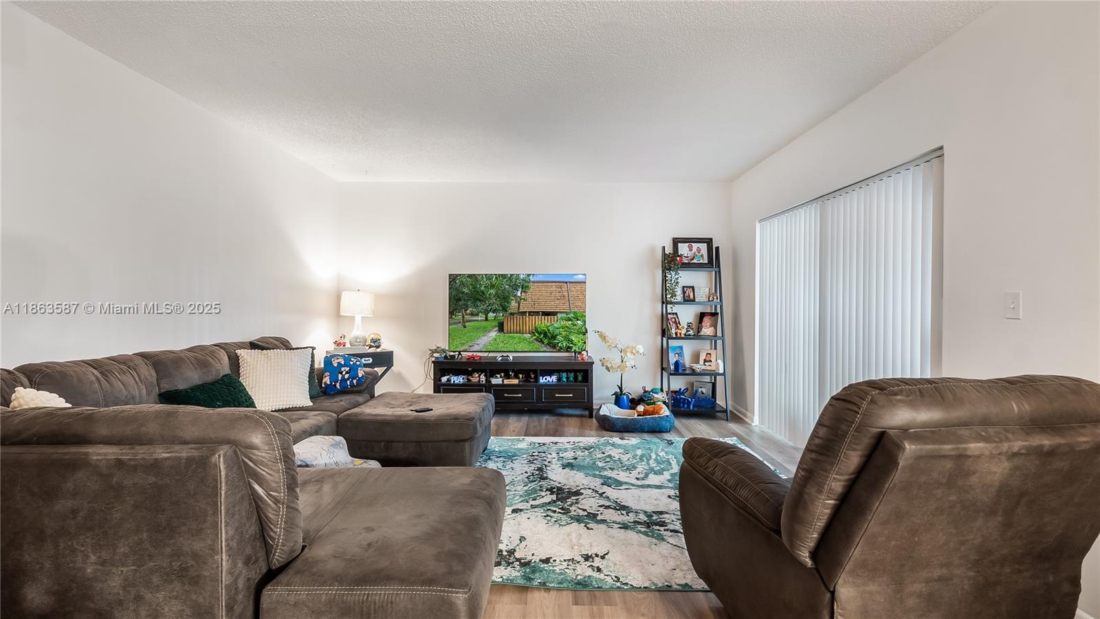 WOODVALE - Residential