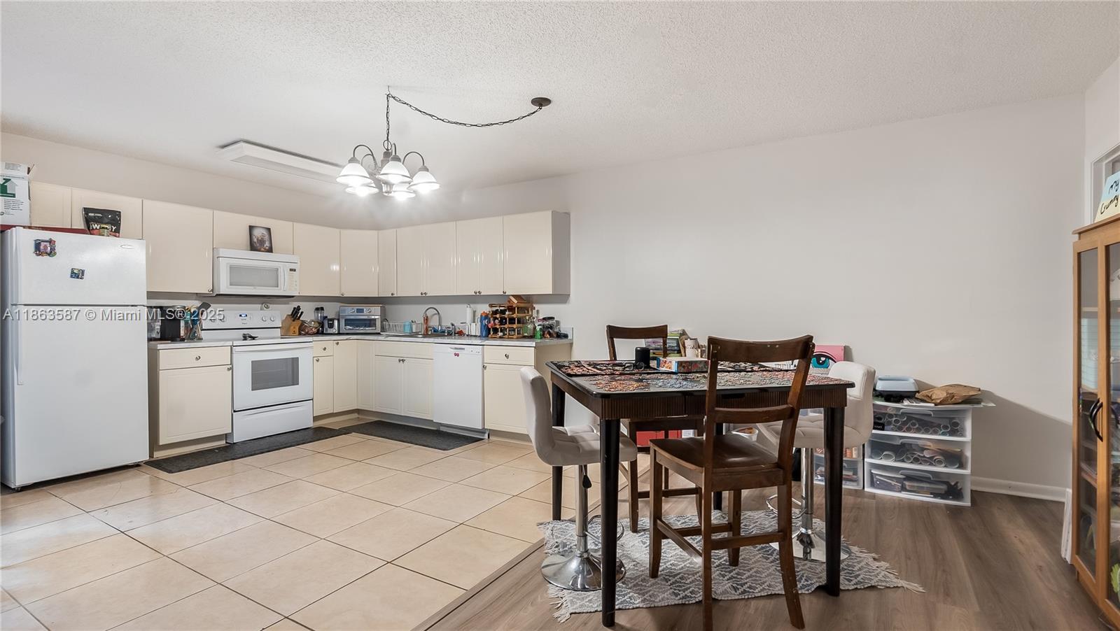 WOODVALE - Residential