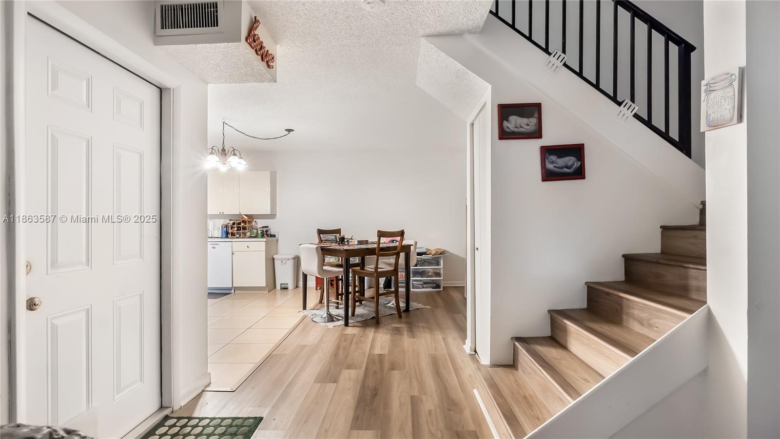 WOODVALE - Residential