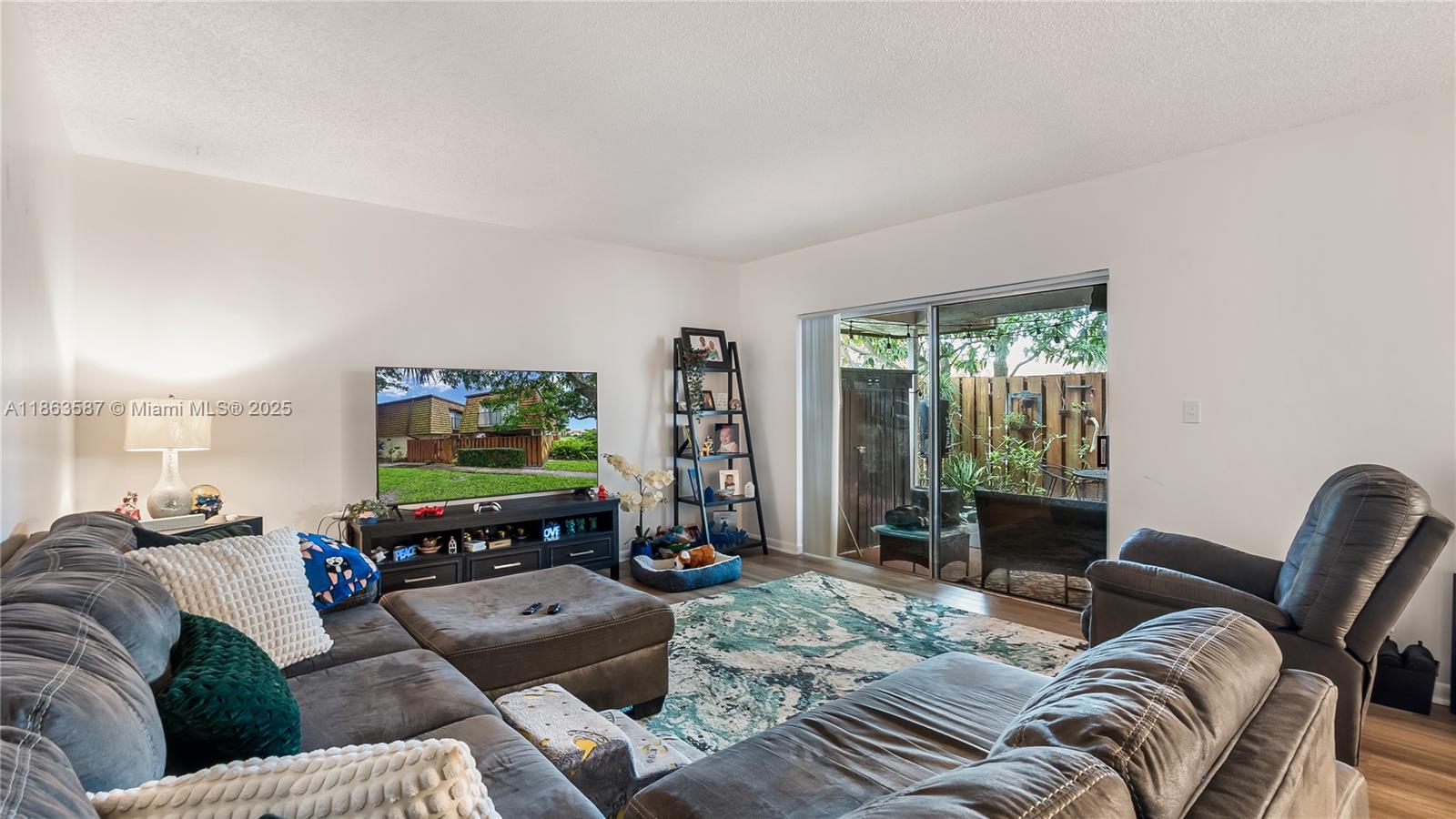 WOODVALE - Residential