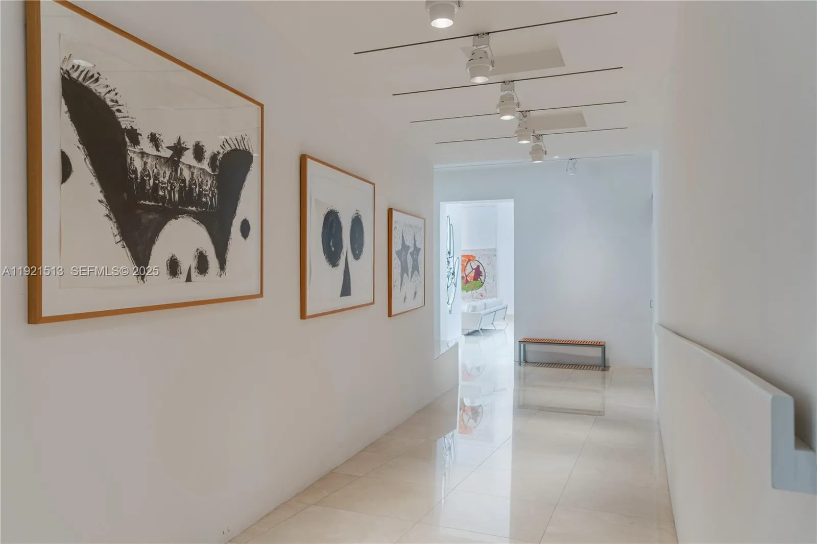 Key Biscayne, Florida 33149, United States, 3 Bedrooms Bedrooms, ,5 BathroomsBathrooms,Residential,Active,248828