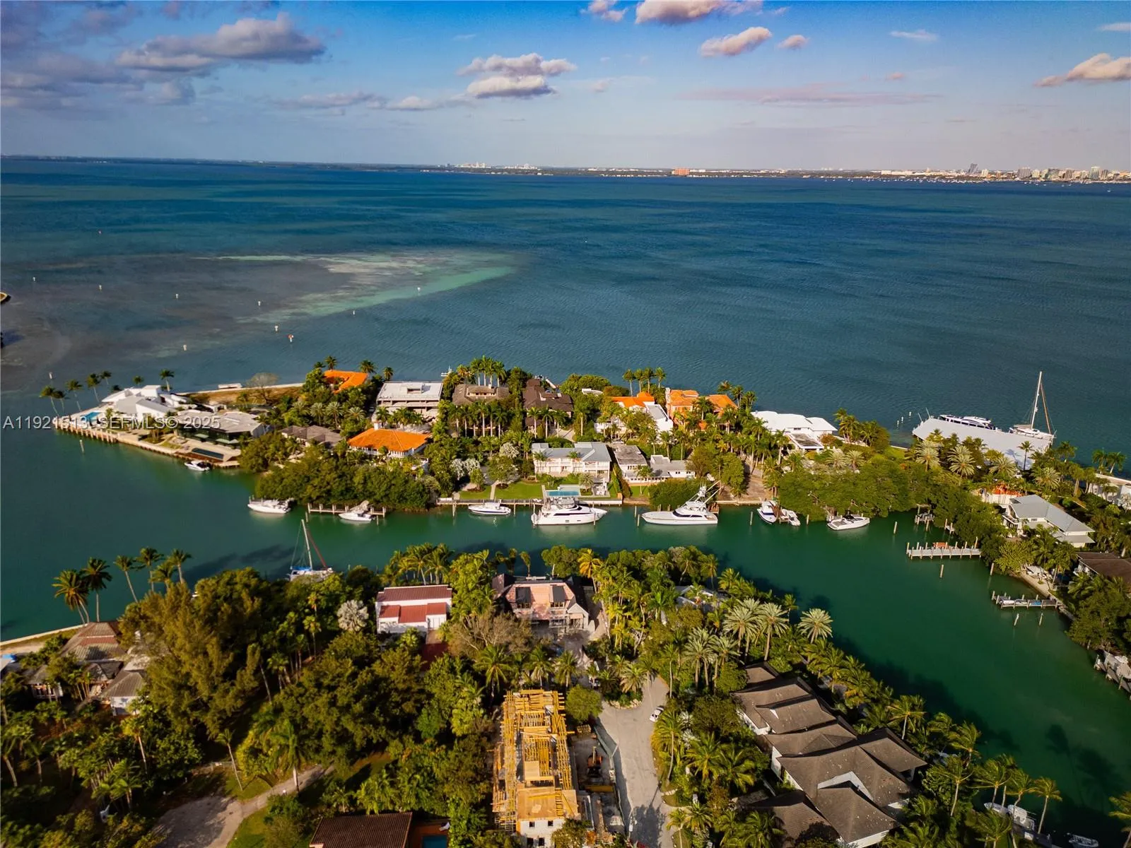 Key Biscayne, Florida 33149, United States, 3 Bedrooms Bedrooms, ,5 BathroomsBathrooms,Residential,Active,248828