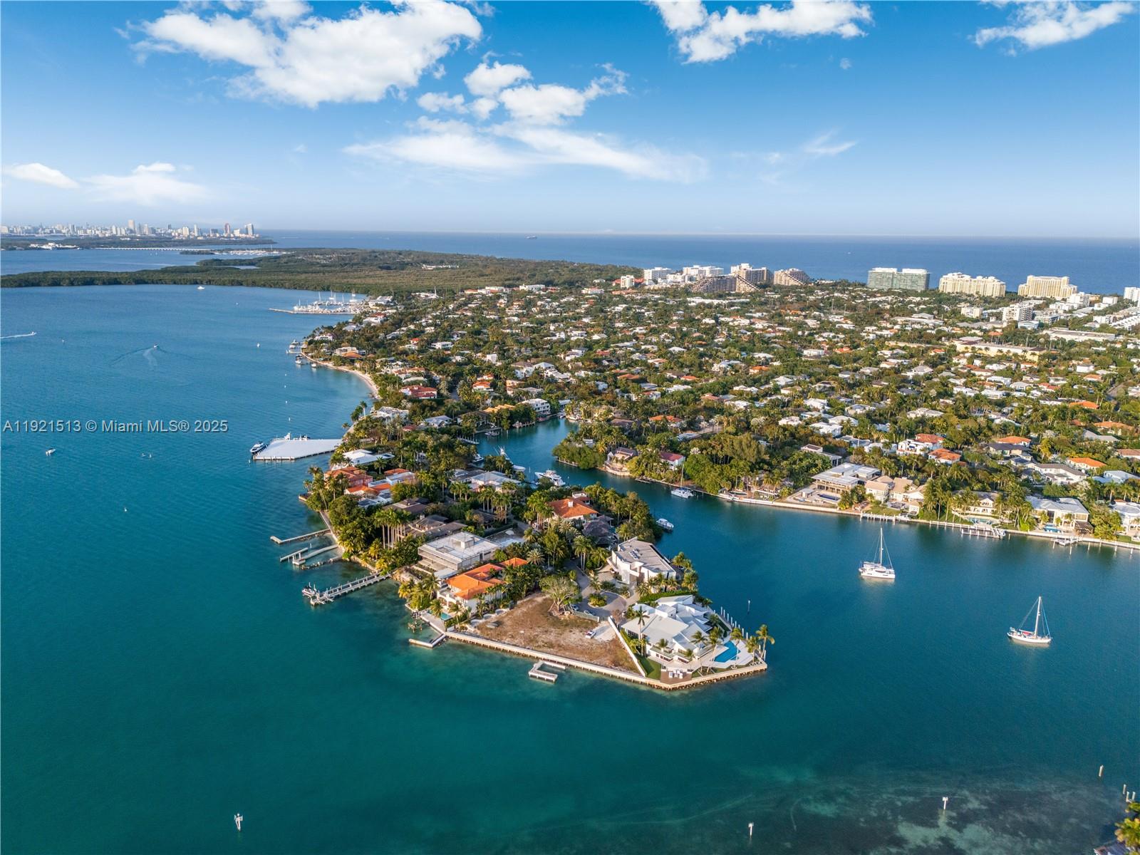 5 Harbor Pt, Key Biscayne, FL, 33149/$26,000,000 2 5 Harbor Pt