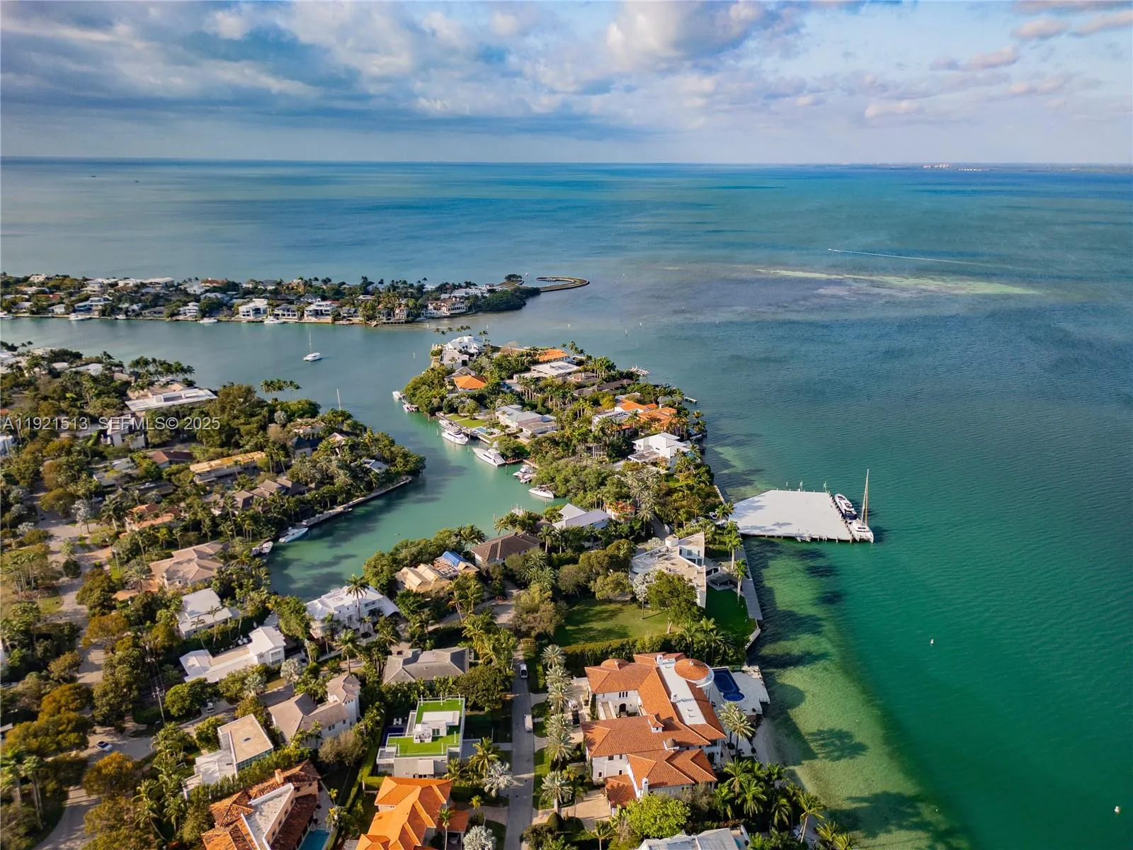 Key Biscayne, Florida 33149, United States, 3 Bedrooms Bedrooms, ,5 BathroomsBathrooms,Residential,Active,248828
