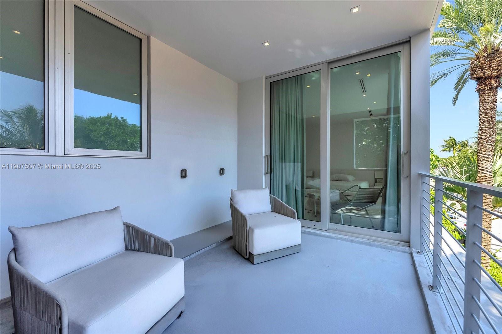 ALTOS DEL MAR NO 1 - Residential