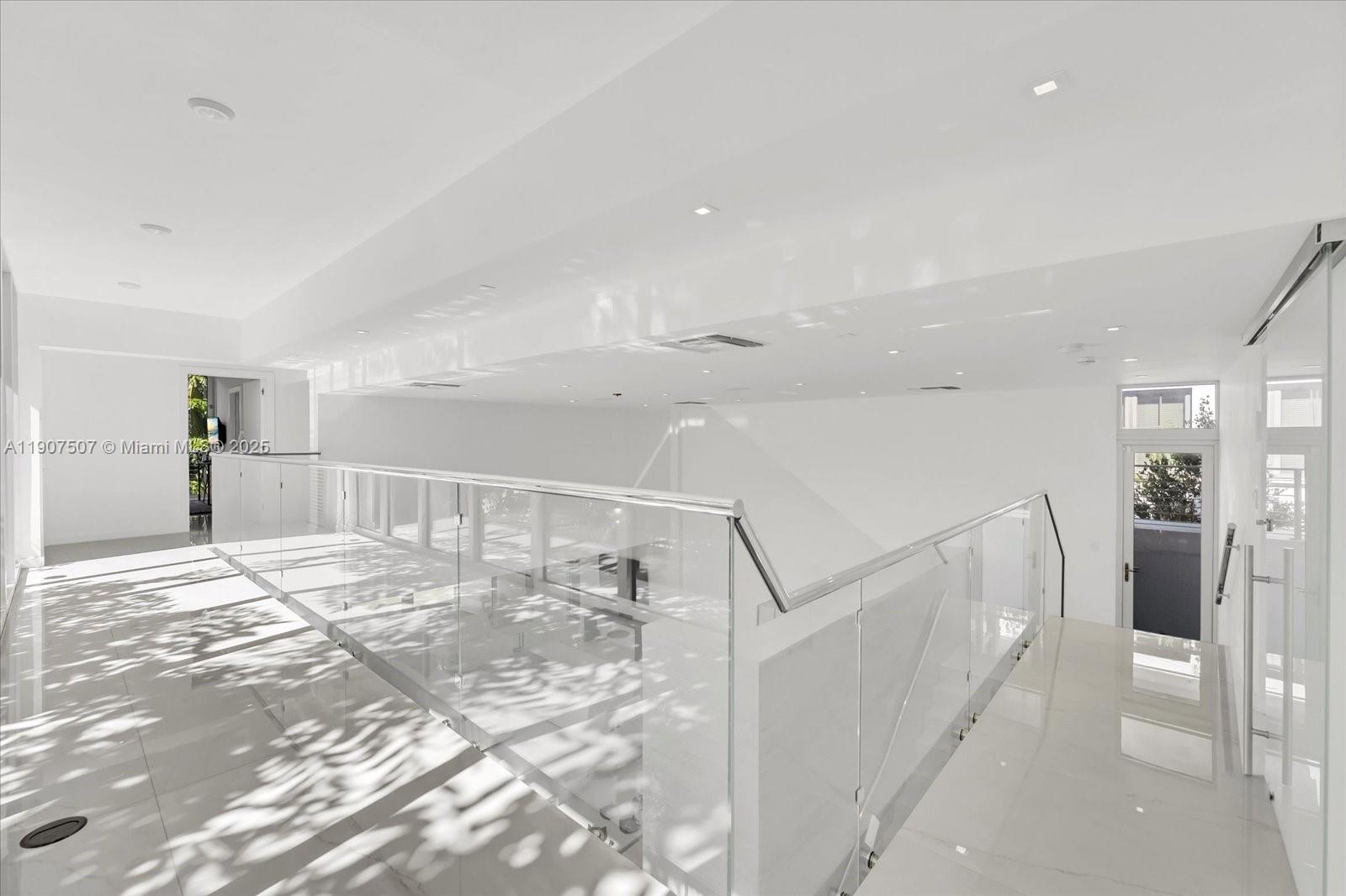 ALTOS DEL MAR NO 1 - Residential