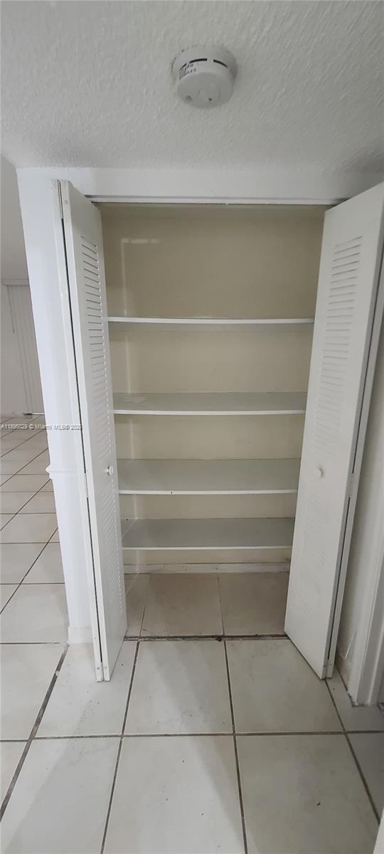 SAMARI LAKE EAST CONDO - Residential Lease