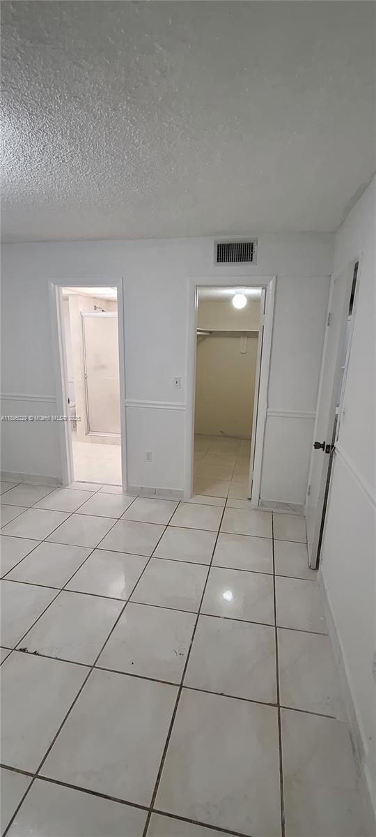 SAMARI LAKE EAST CONDO - Residential Lease