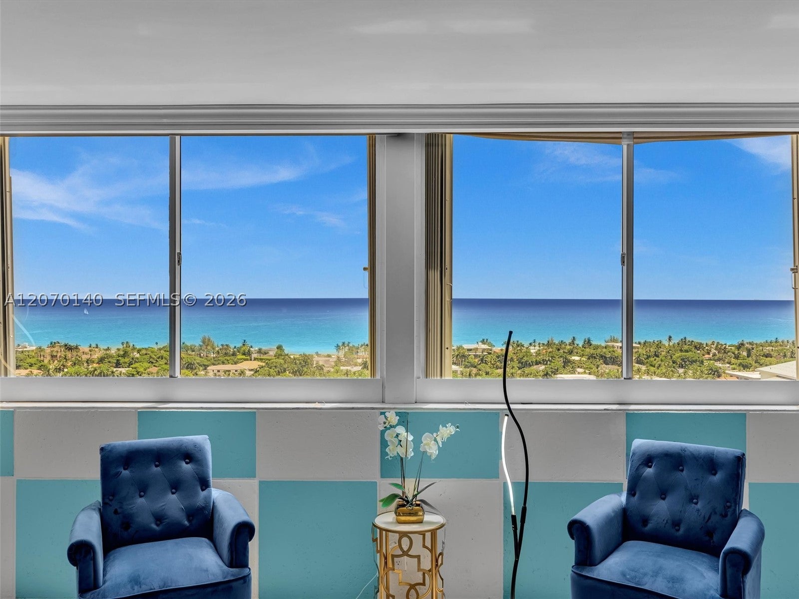 20185 E Country Club Dr