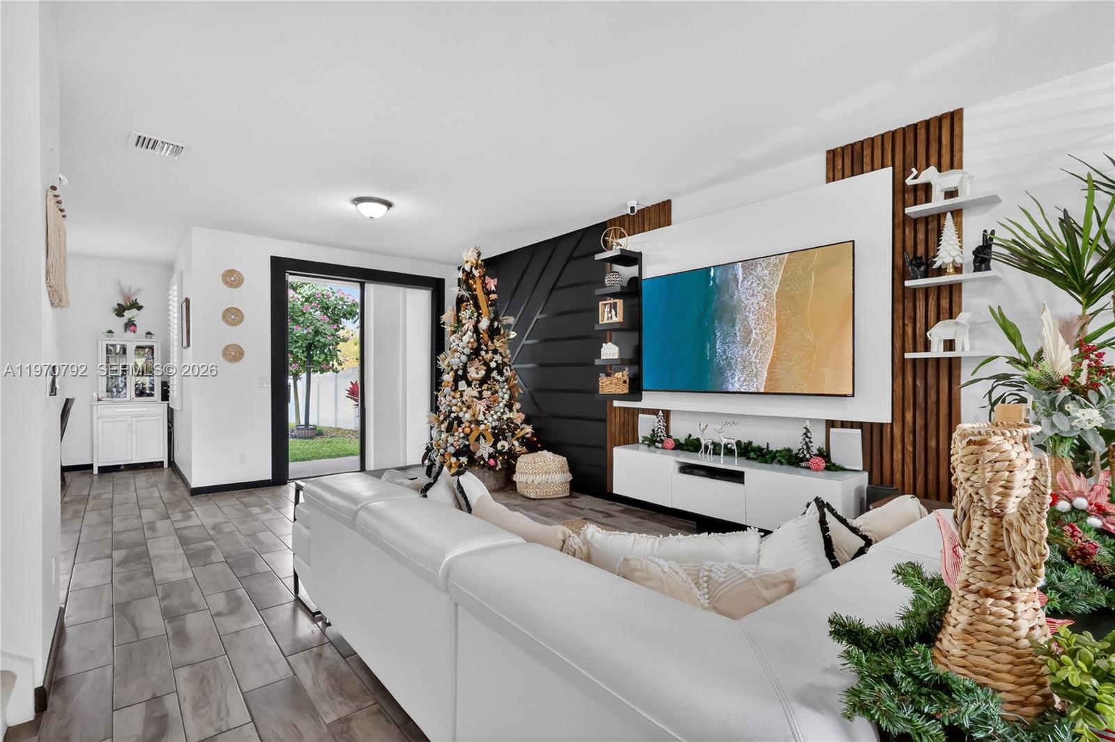 RESIDENCES AT PALM AIRE - Residential