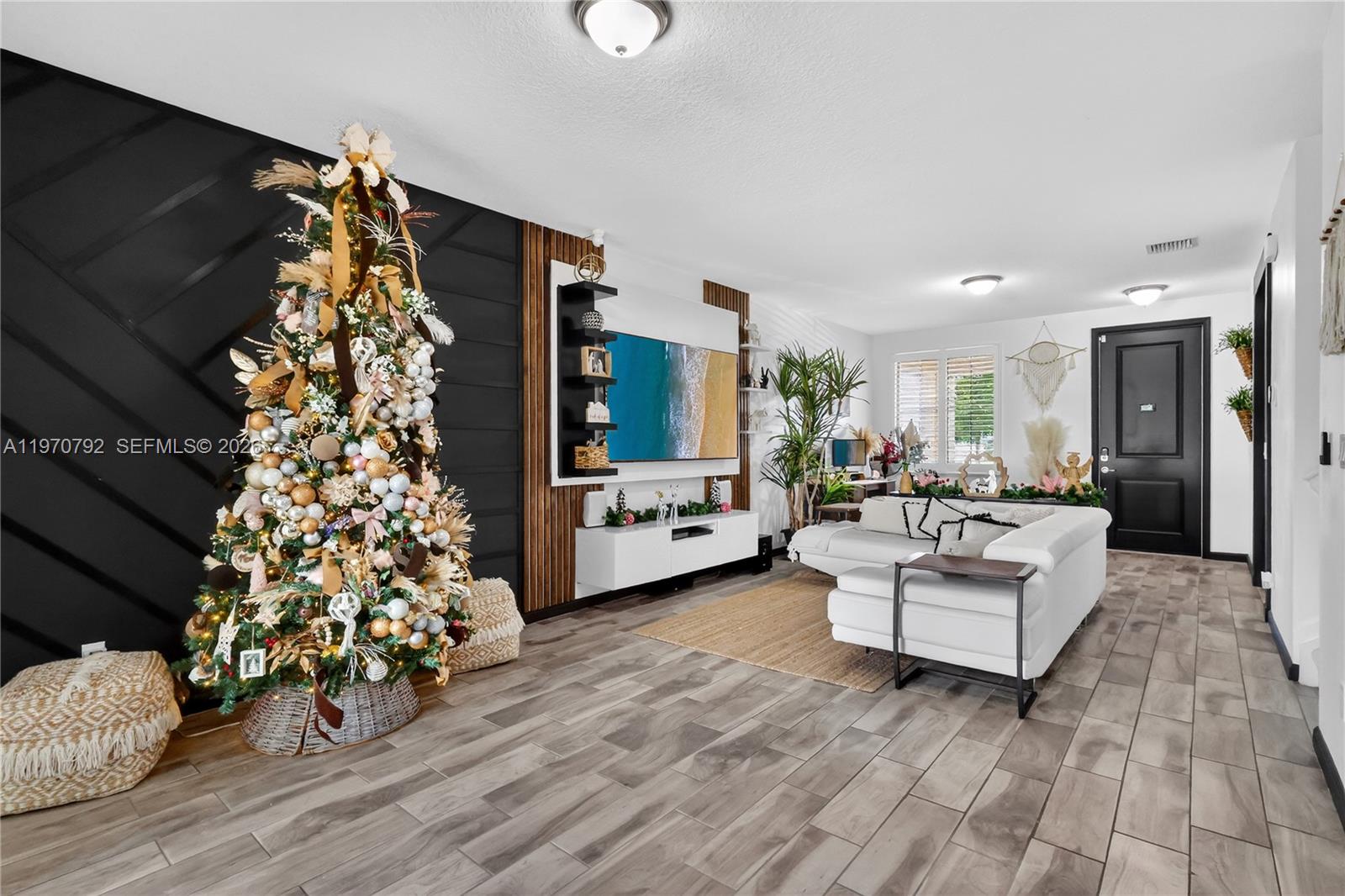 RESIDENCES AT PALM AIRE - Residential