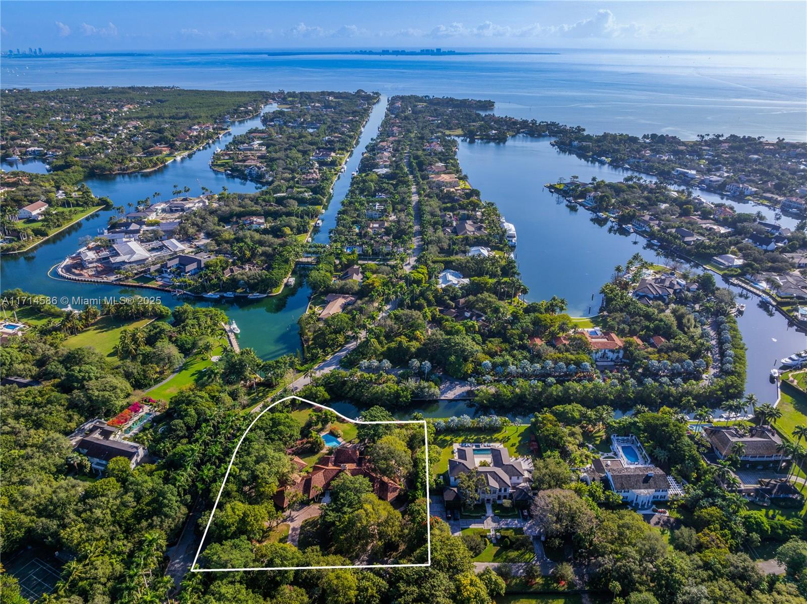 AMD PL OF JOURNEYS END - Residential