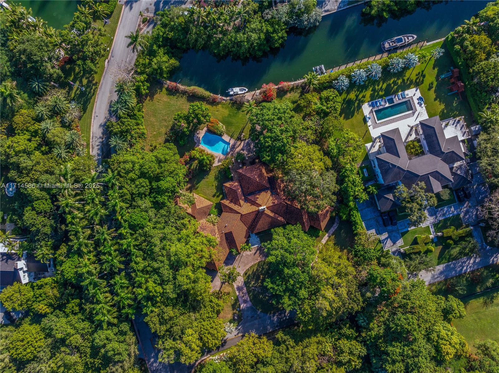 AMD PL OF JOURNEYS END - Residential