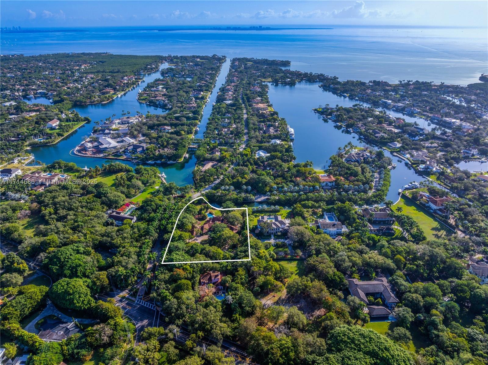 AMD PL OF JOURNEYS END - Residential