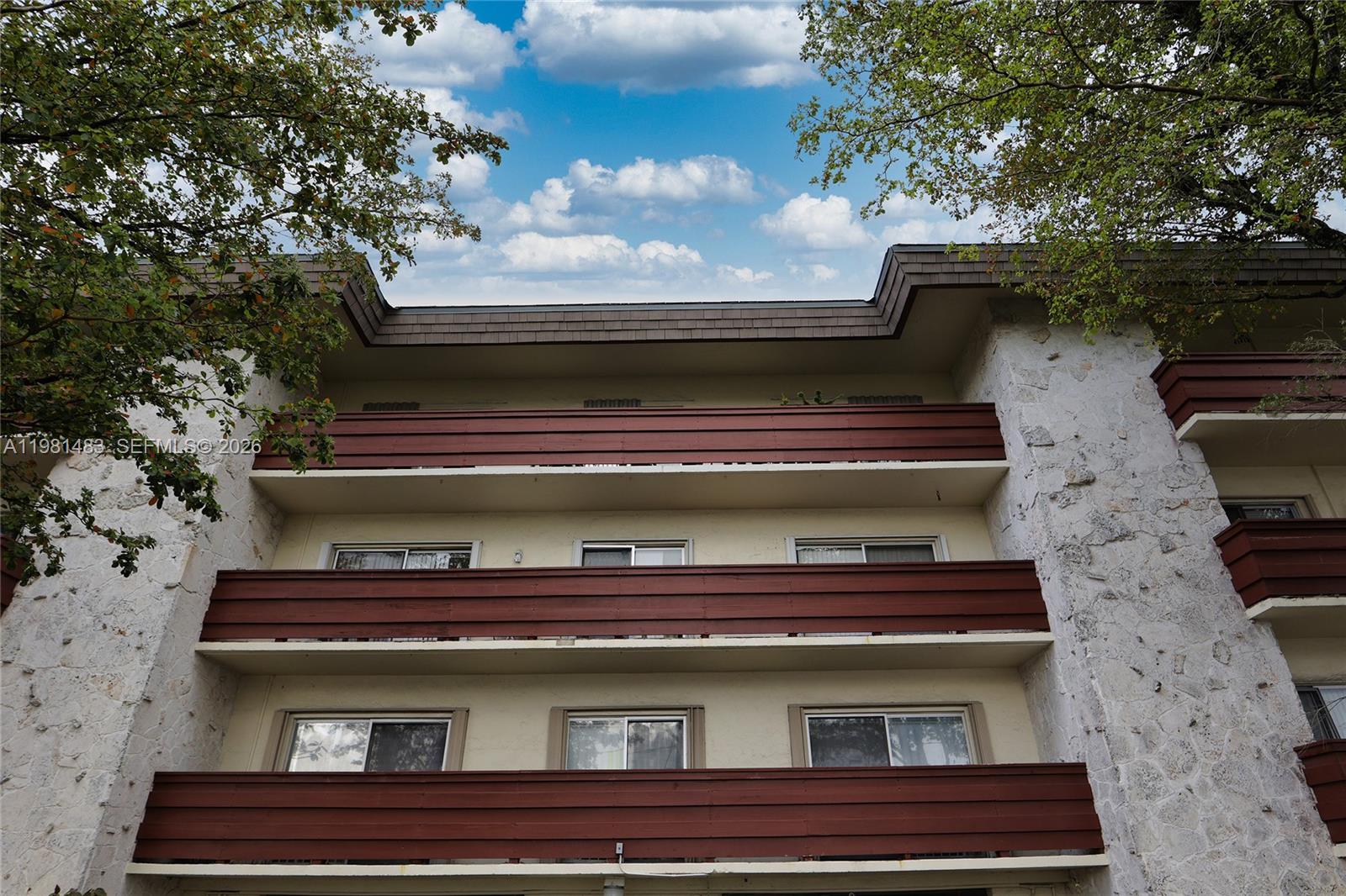 VILLA CAPRI CONDO - Residential