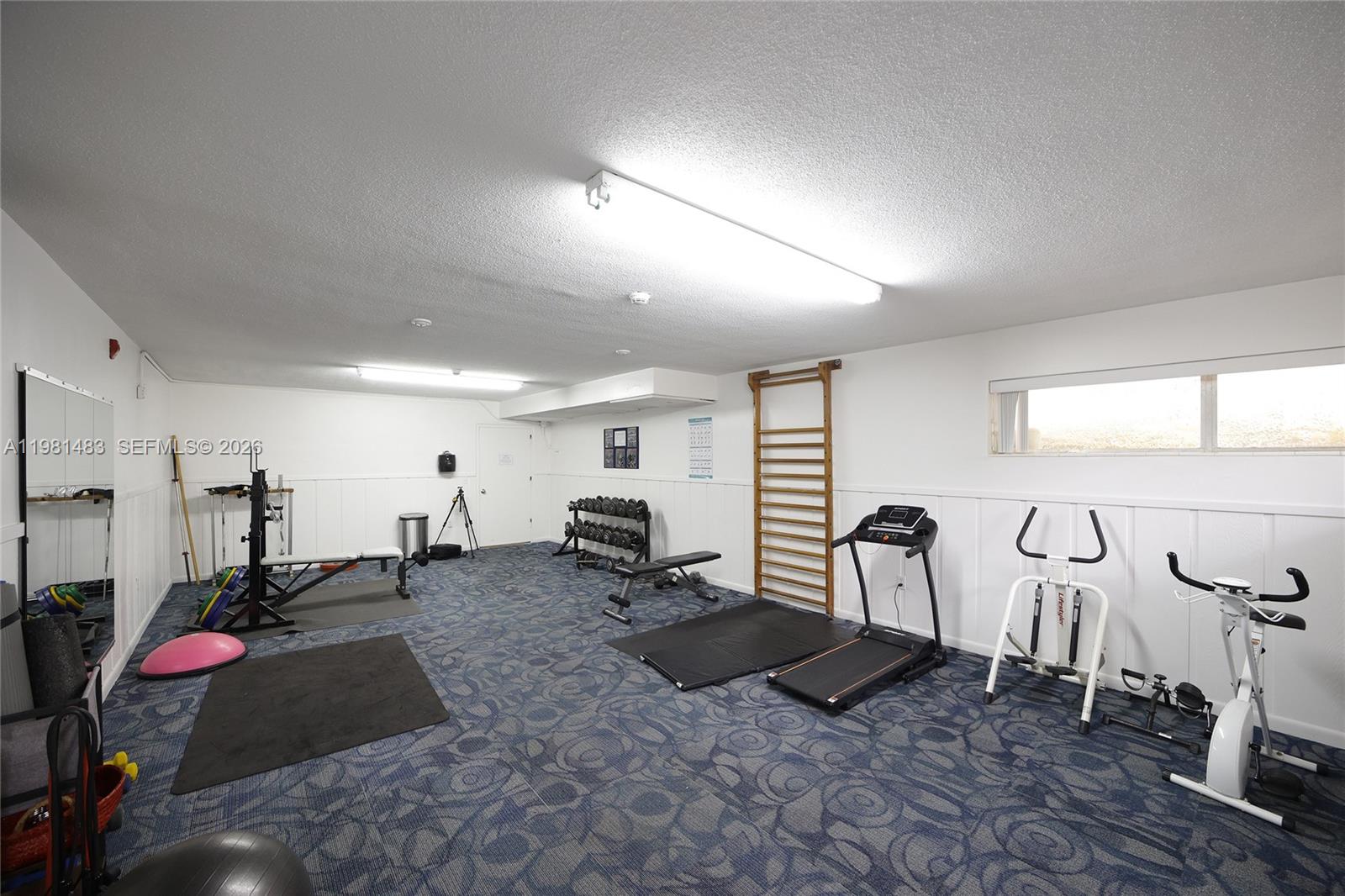 VILLA CAPRI CONDO - Residential