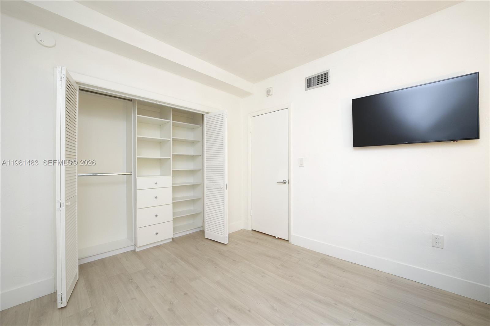 VILLA CAPRI CONDO - Residential