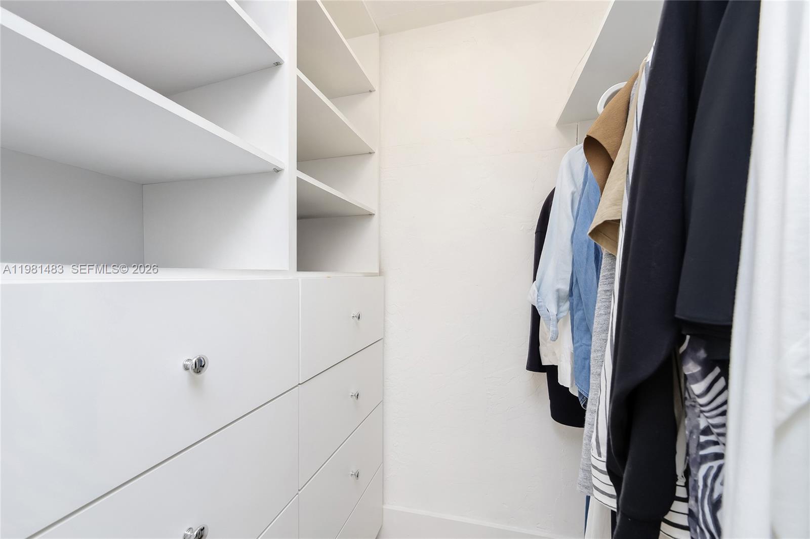 VILLA CAPRI CONDO - Residential