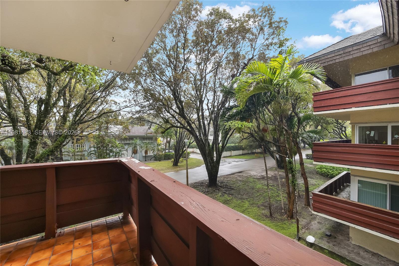 VILLA CAPRI CONDO - Residential