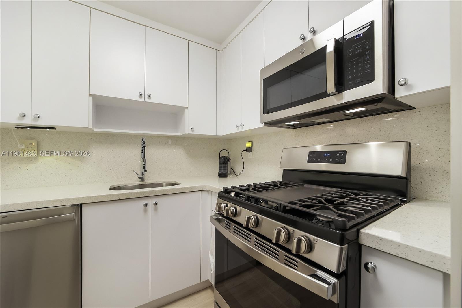 VILLA CAPRI CONDO - Residential