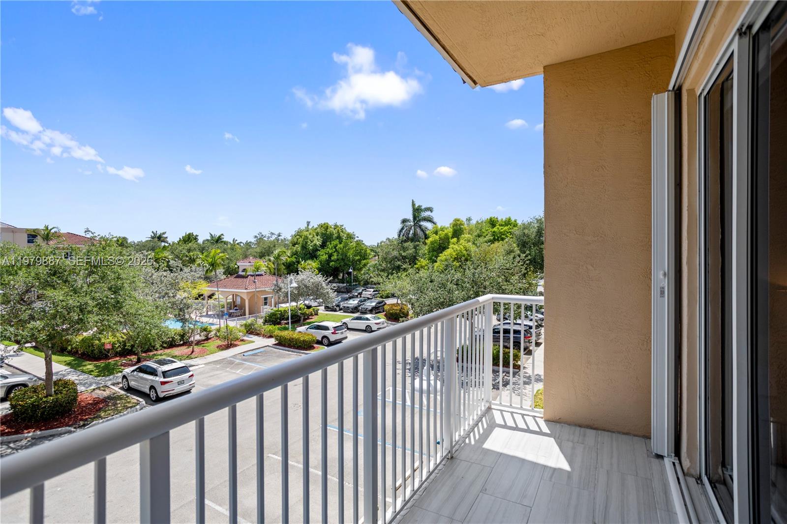 SHERIDAN BEACH CLUB CONDO - Residential Lease