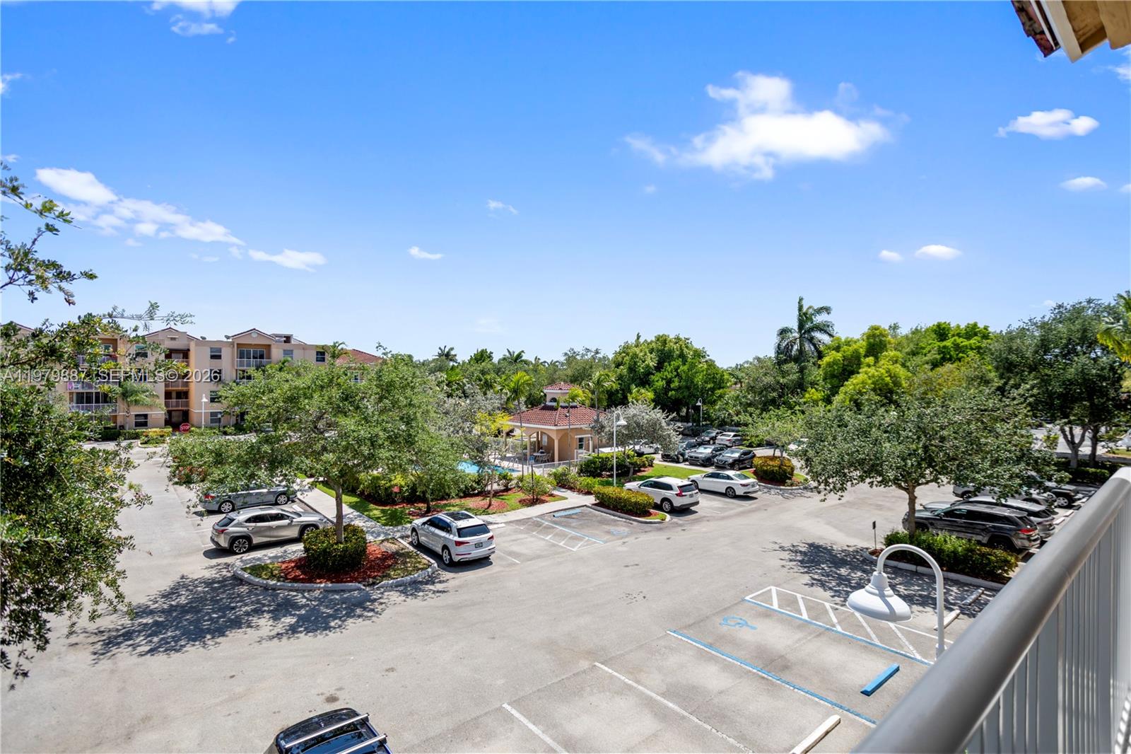 SHERIDAN BEACH CLUB CONDO - Residential Lease