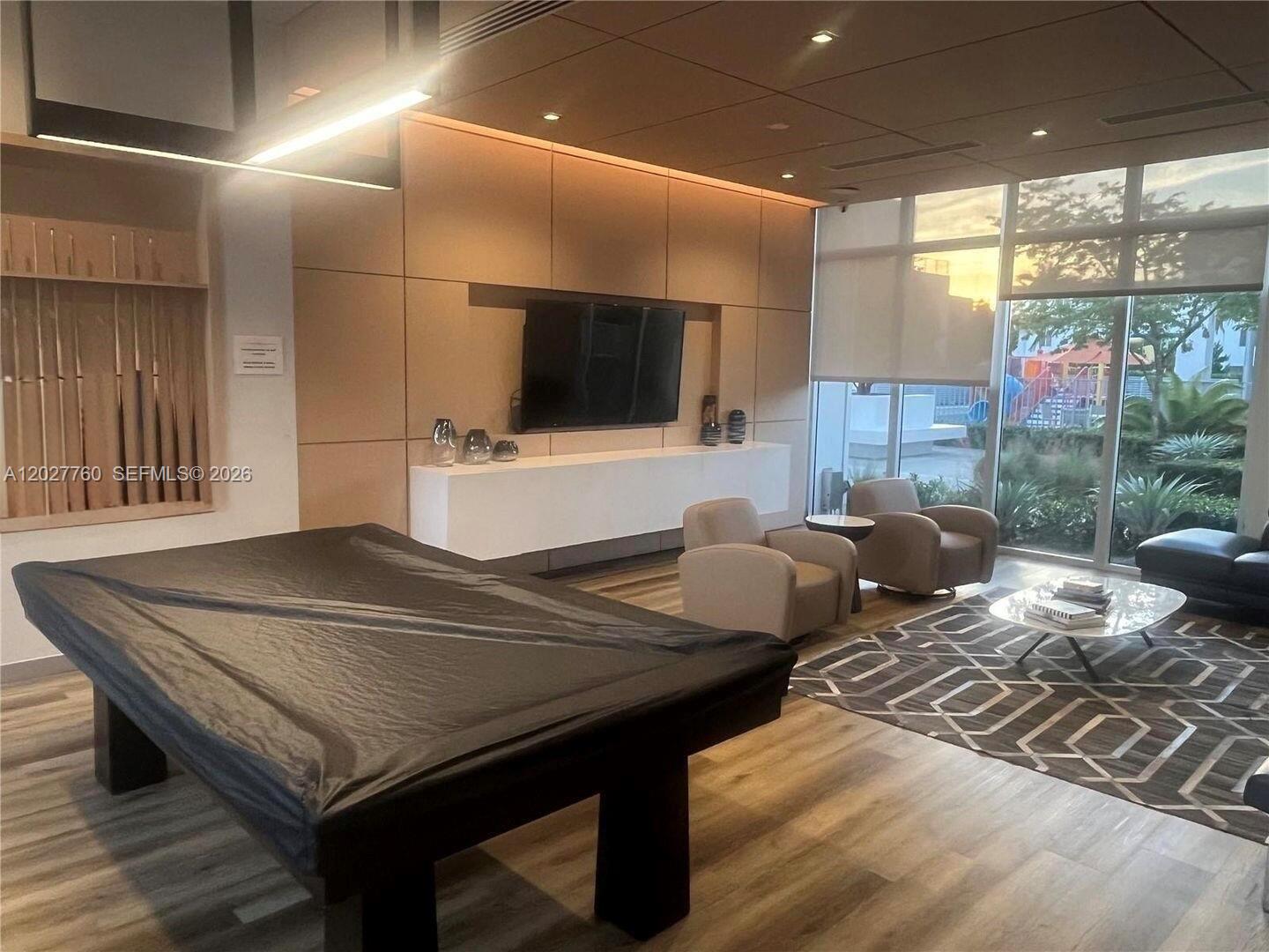 LANDMARK AT DORAL - Residential