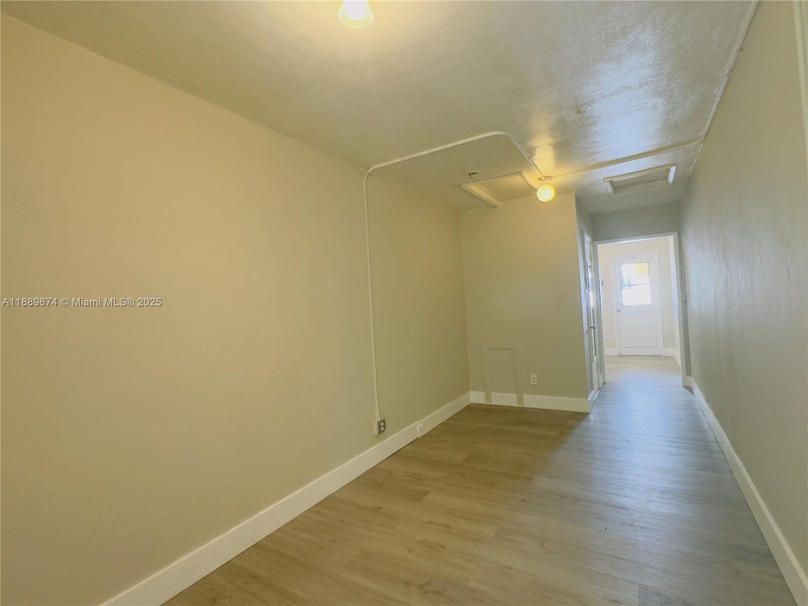 CORAL RIDGE COUNTRY CLUB - Residential Lease