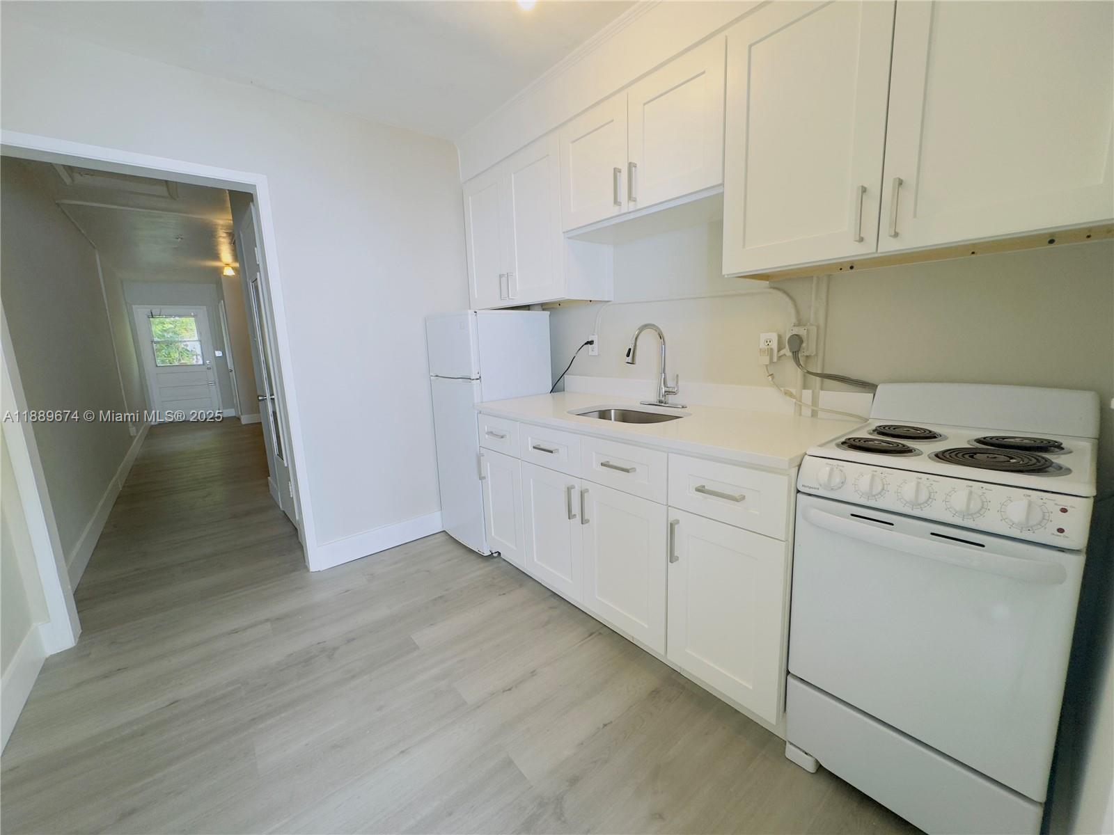 CORAL RIDGE COUNTRY CLUB - Residential Lease