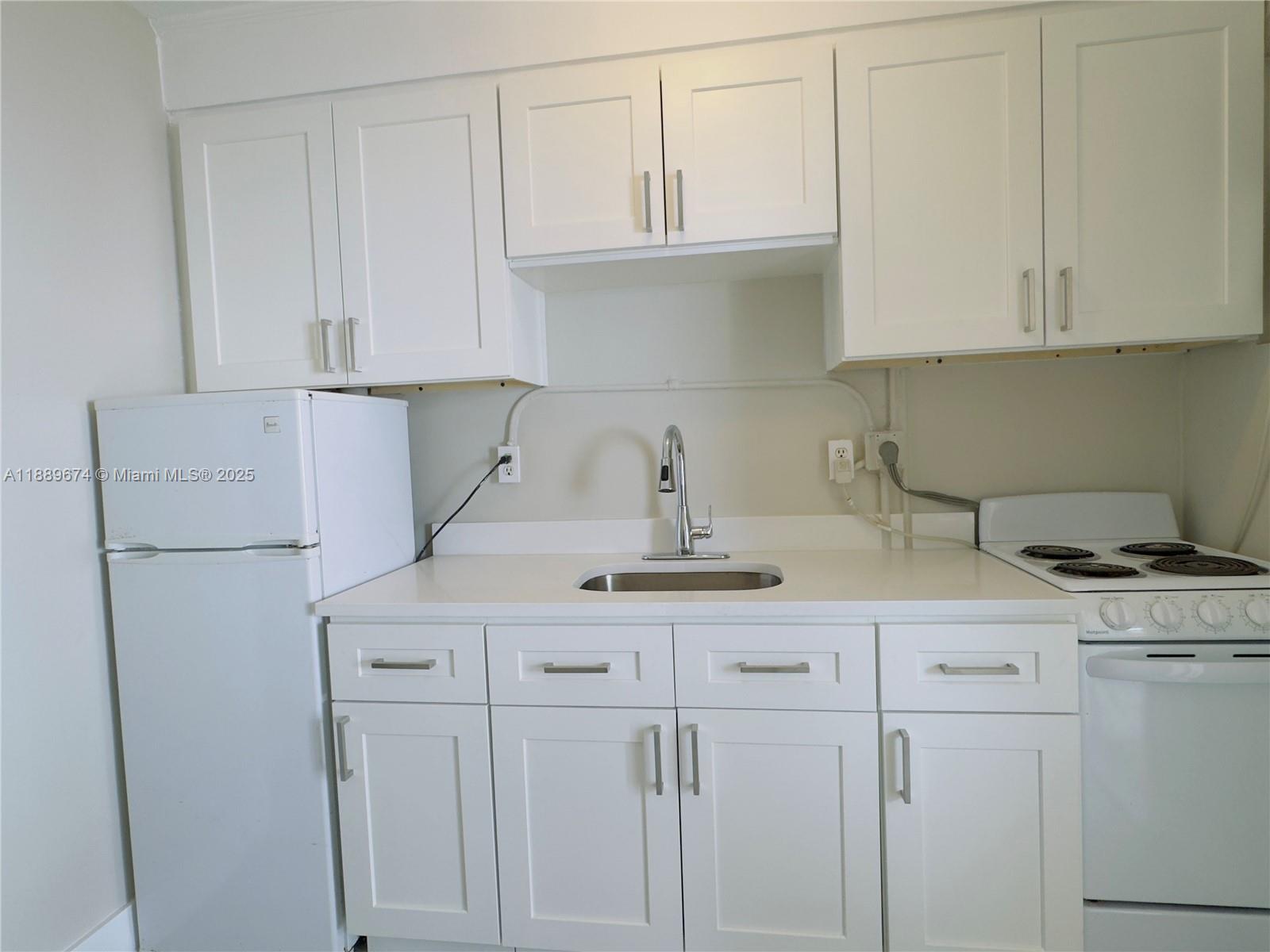 CORAL RIDGE COUNTRY CLUB - Residential Lease