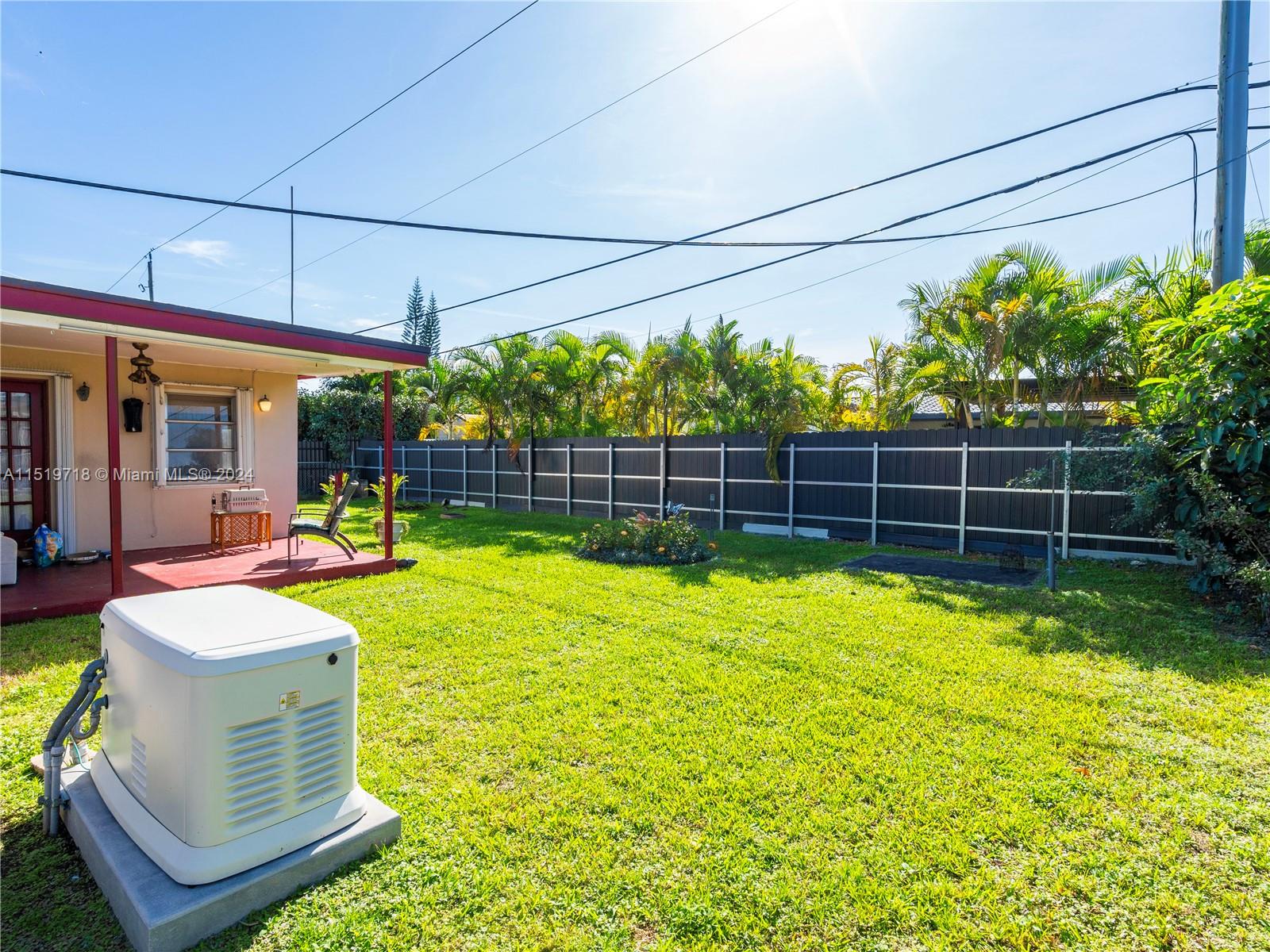 CORAL GARDENS - Residential