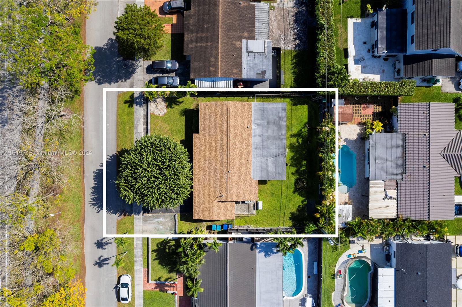 CORAL GARDENS - Residential