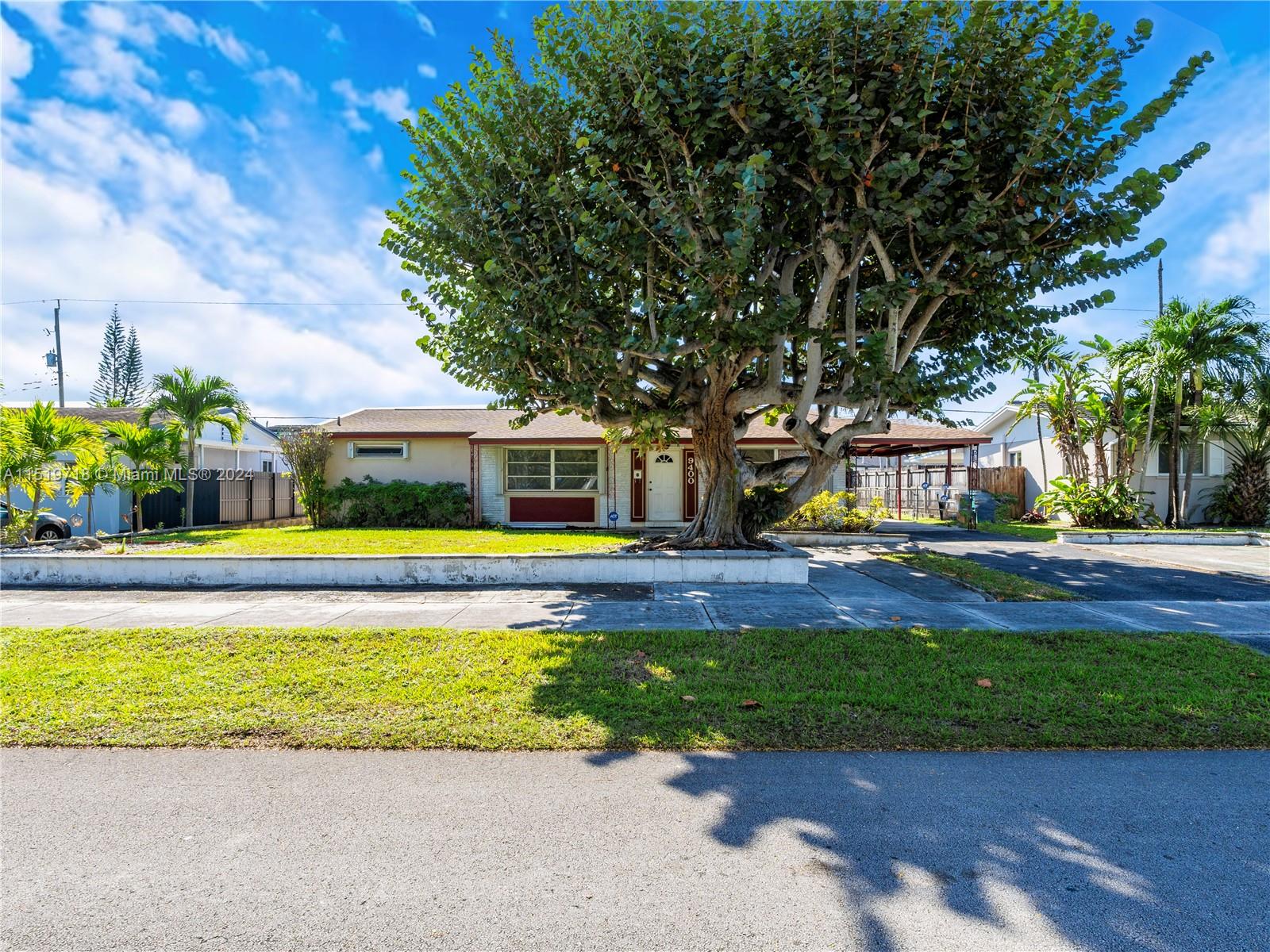 CORAL GARDENS - Residential