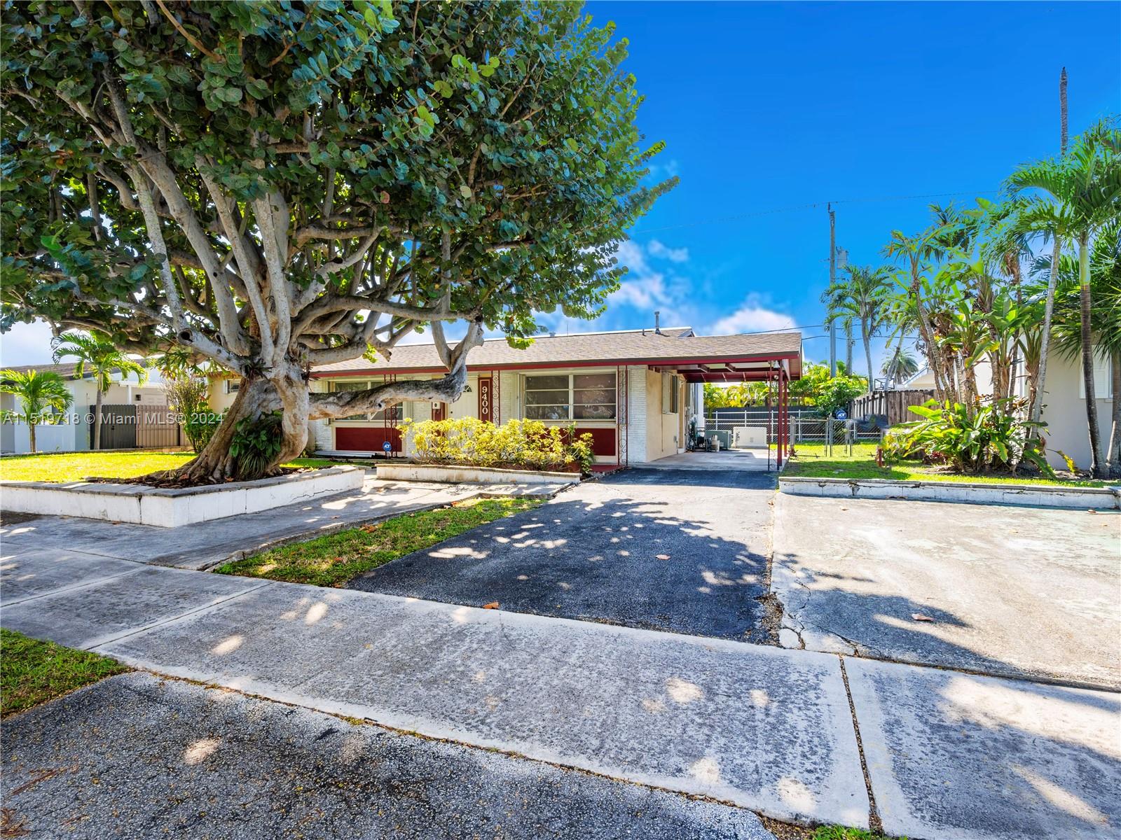 CORAL GARDENS - Residential
