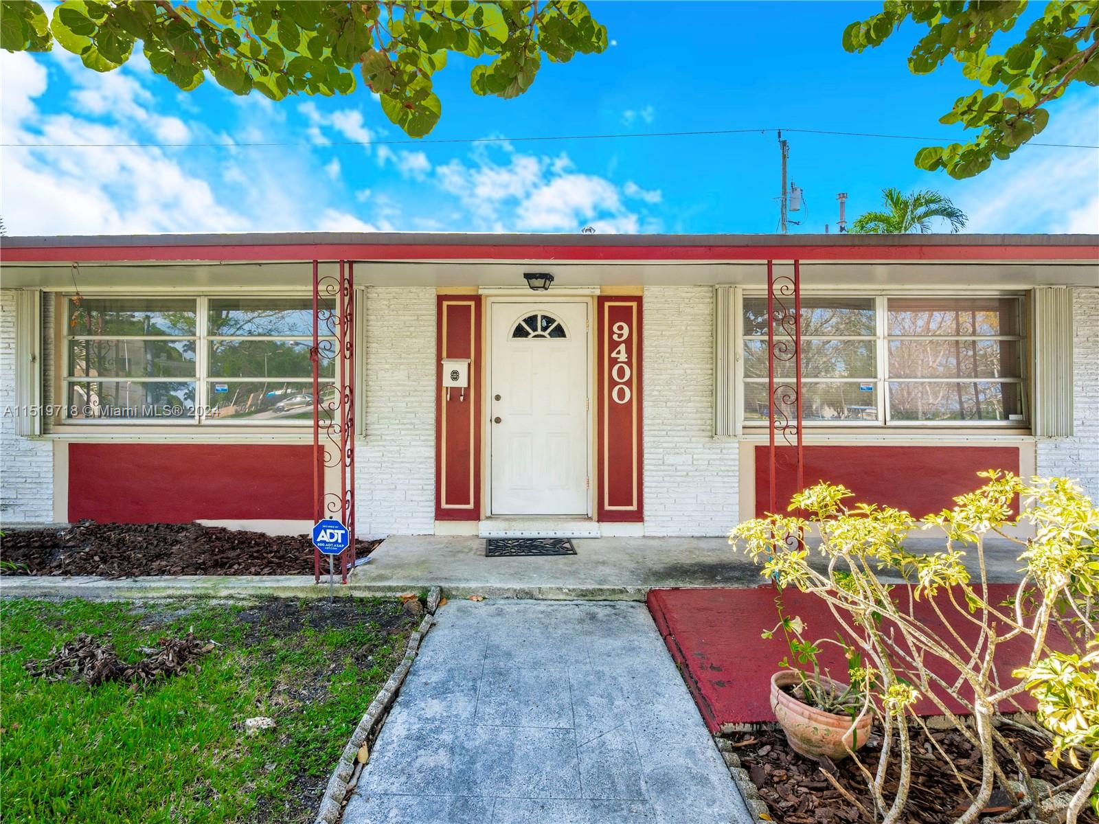 CORAL GARDENS - Residential