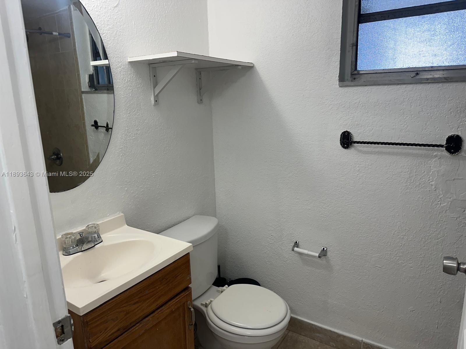 THE GREENS CONDO - Residential Lease