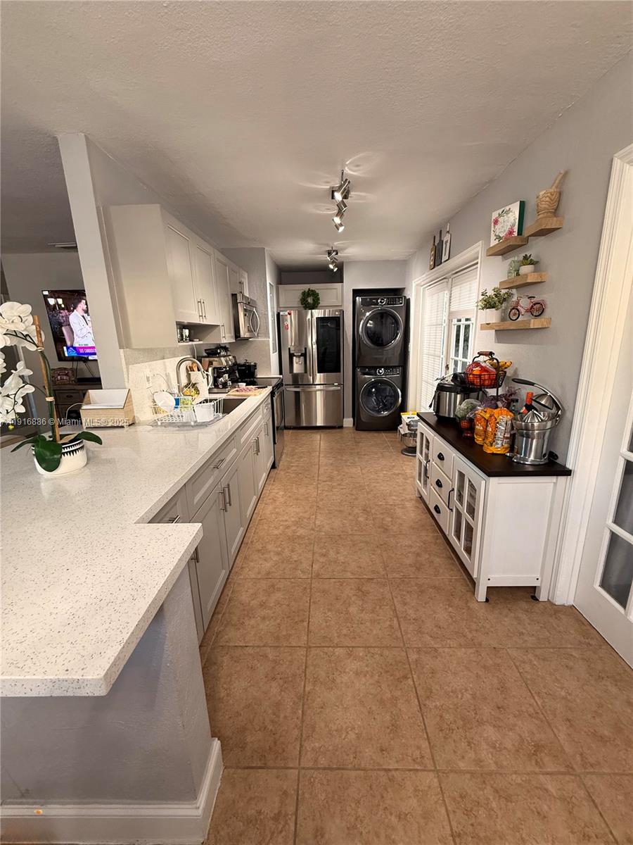 11007 SW 3rd St 11007