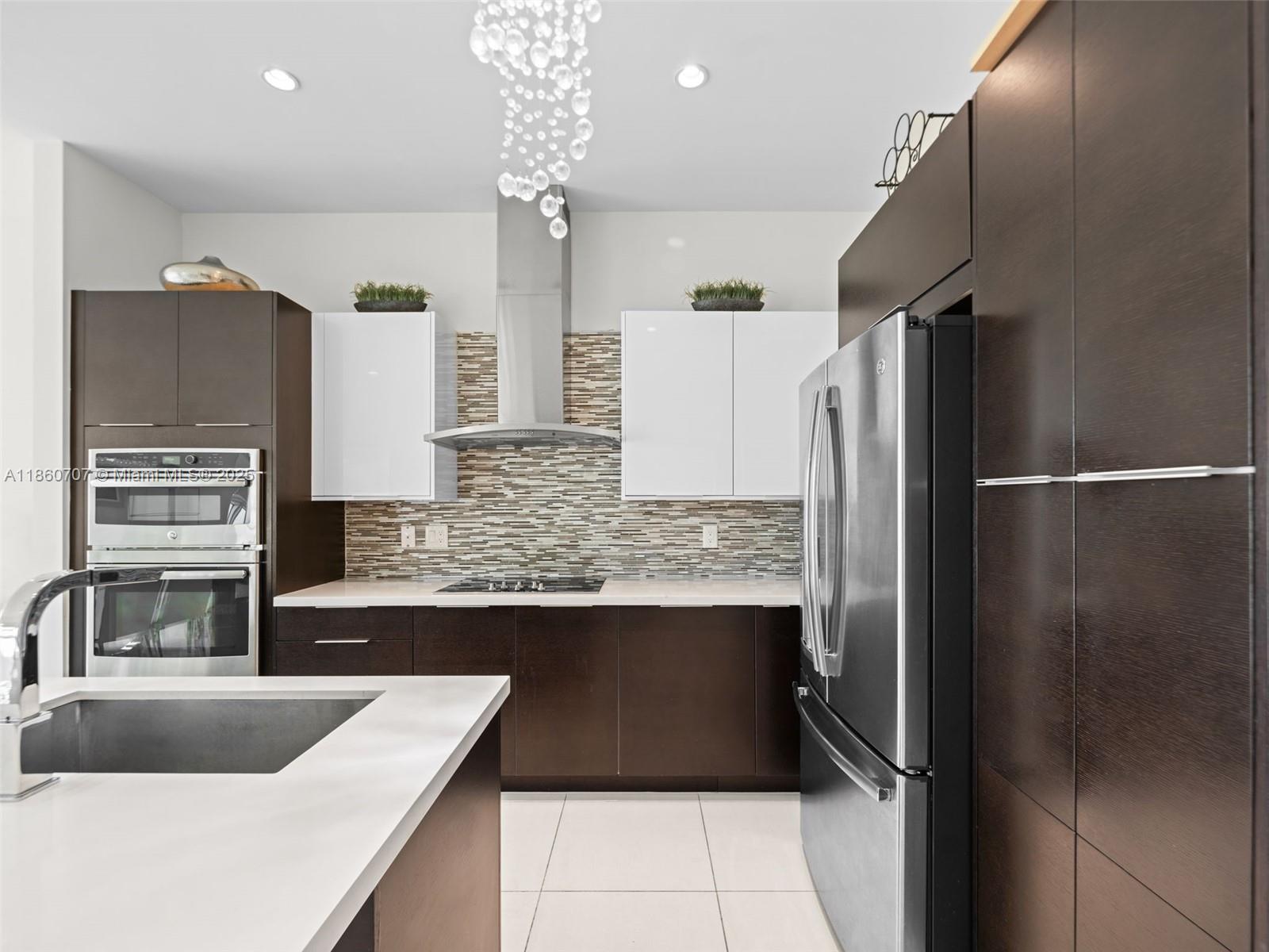 LANDMARK AT DORAL - Residential