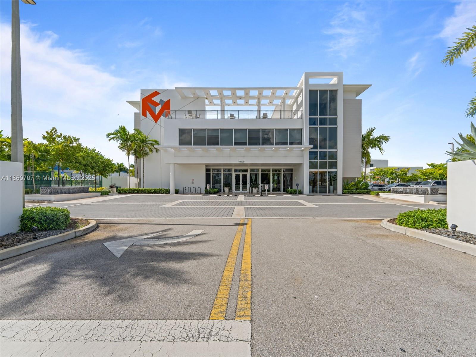 LANDMARK AT DORAL - Residential