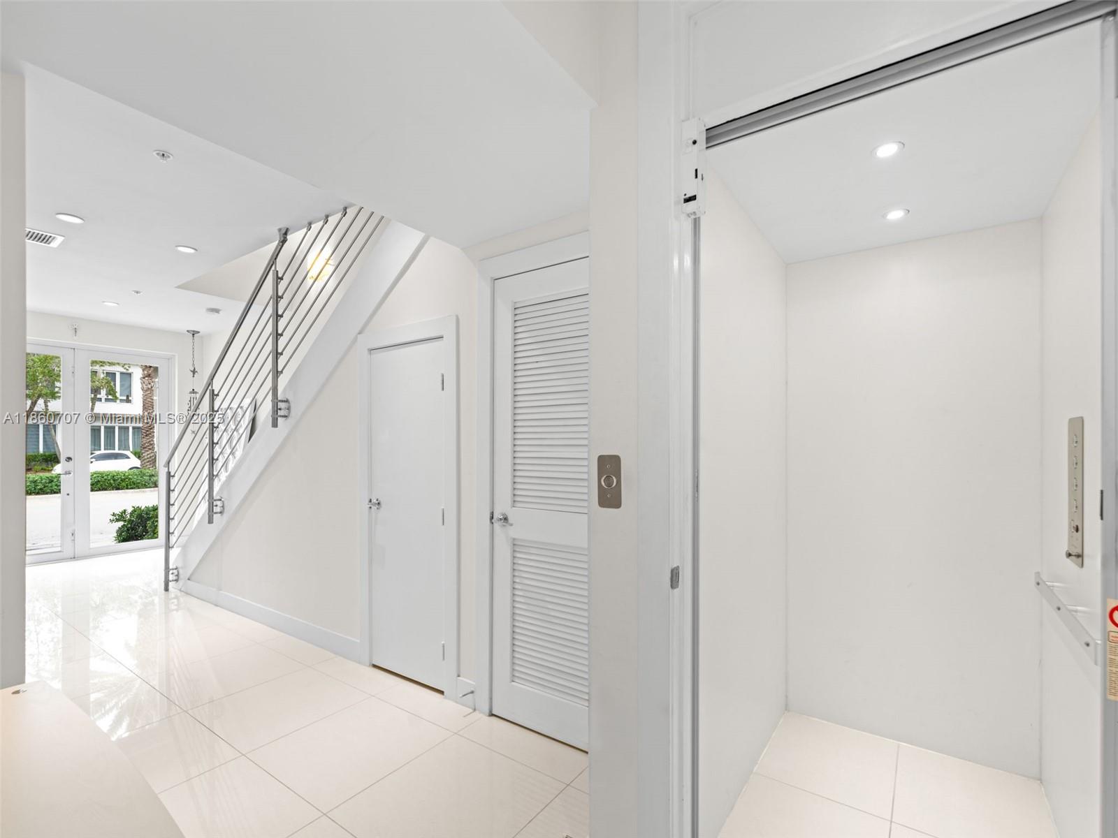 LANDMARK AT DORAL - Residential