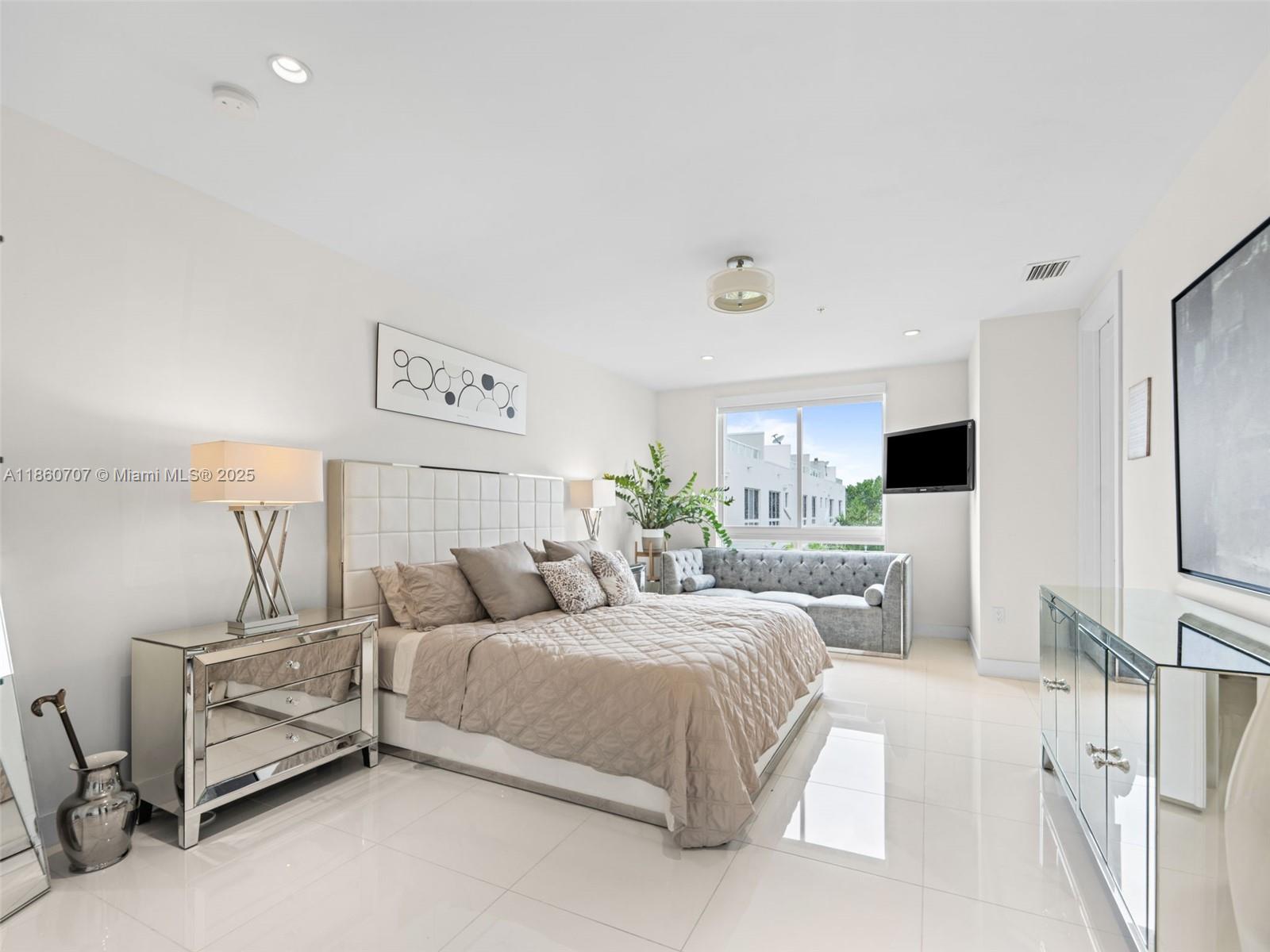 LANDMARK AT DORAL - Residential