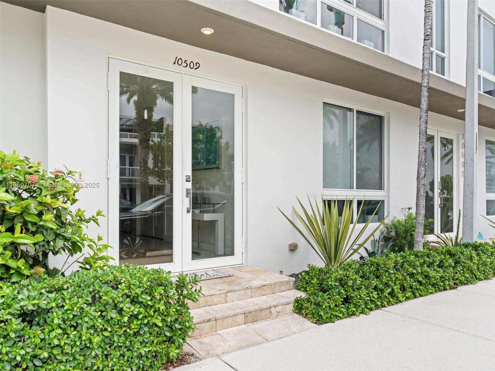 10509 NW 66th St