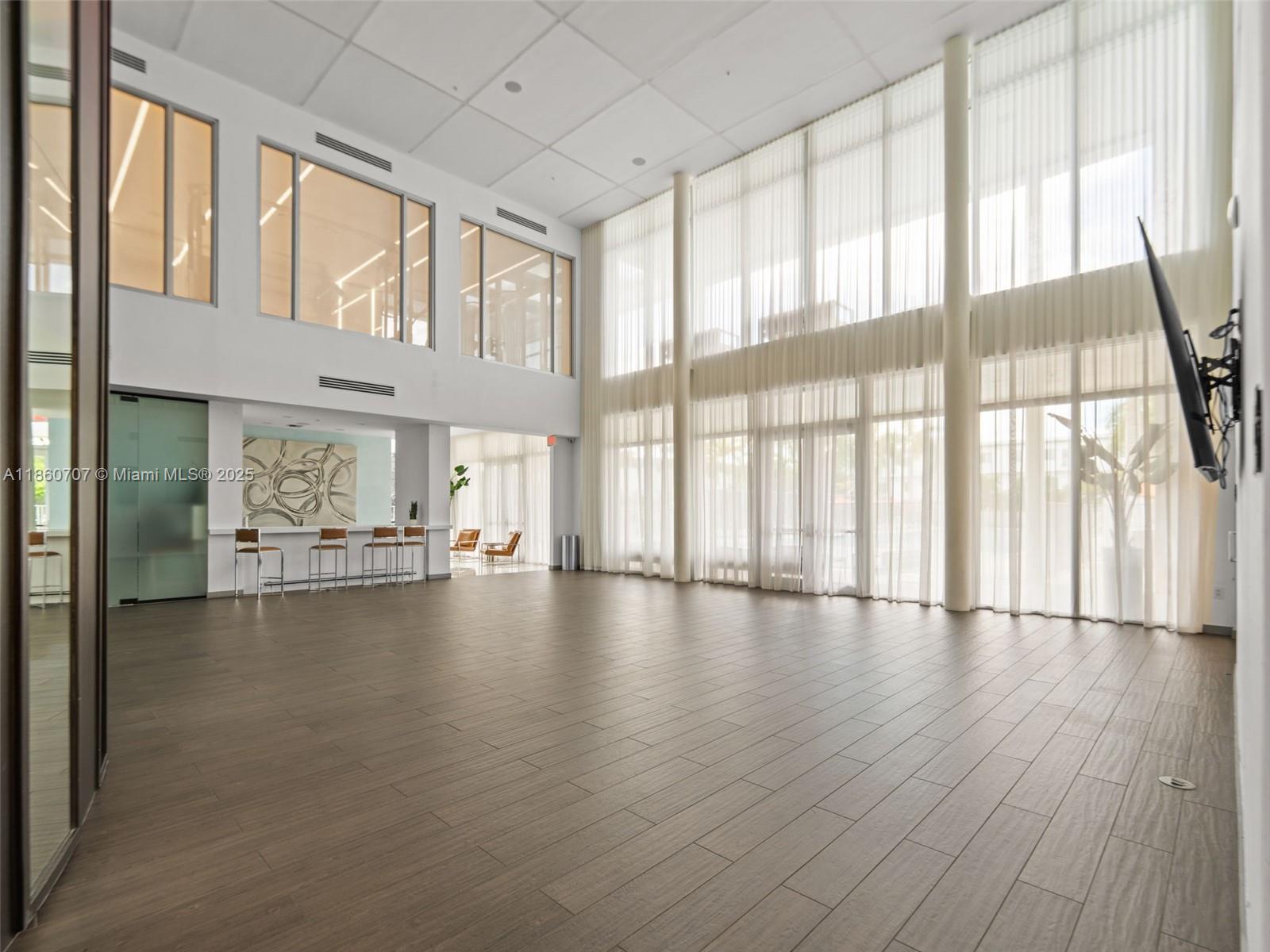 LANDMARK AT DORAL - Residential