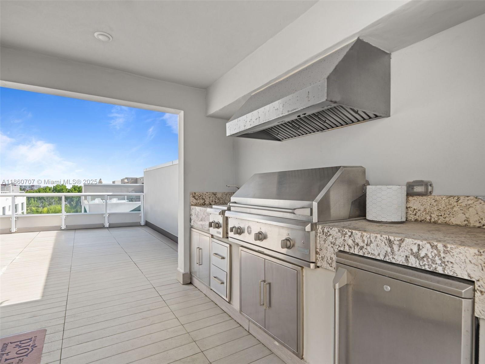 LANDMARK AT DORAL - Residential