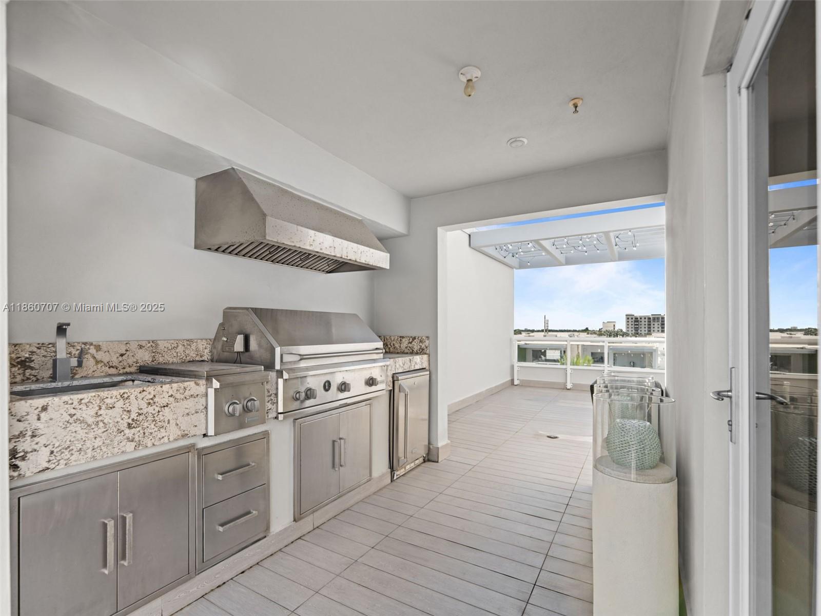 LANDMARK AT DORAL - Residential