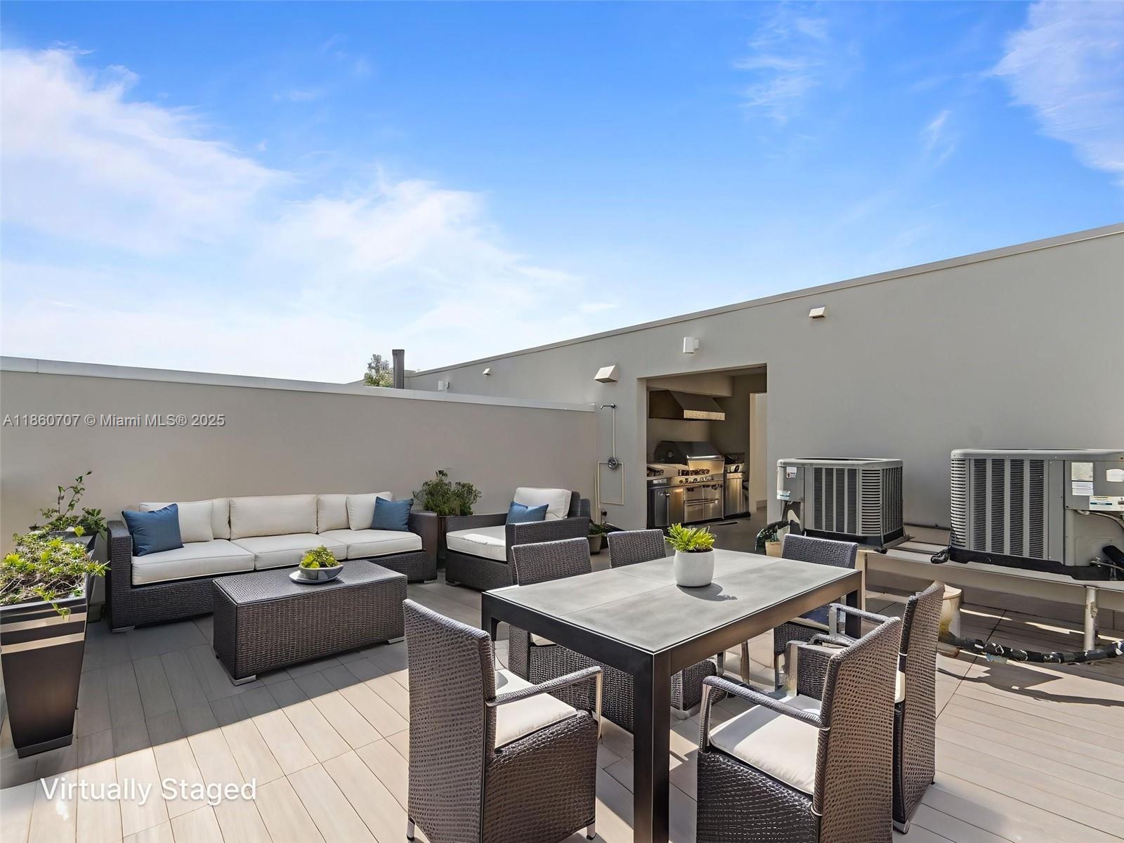 LANDMARK AT DORAL - Residential