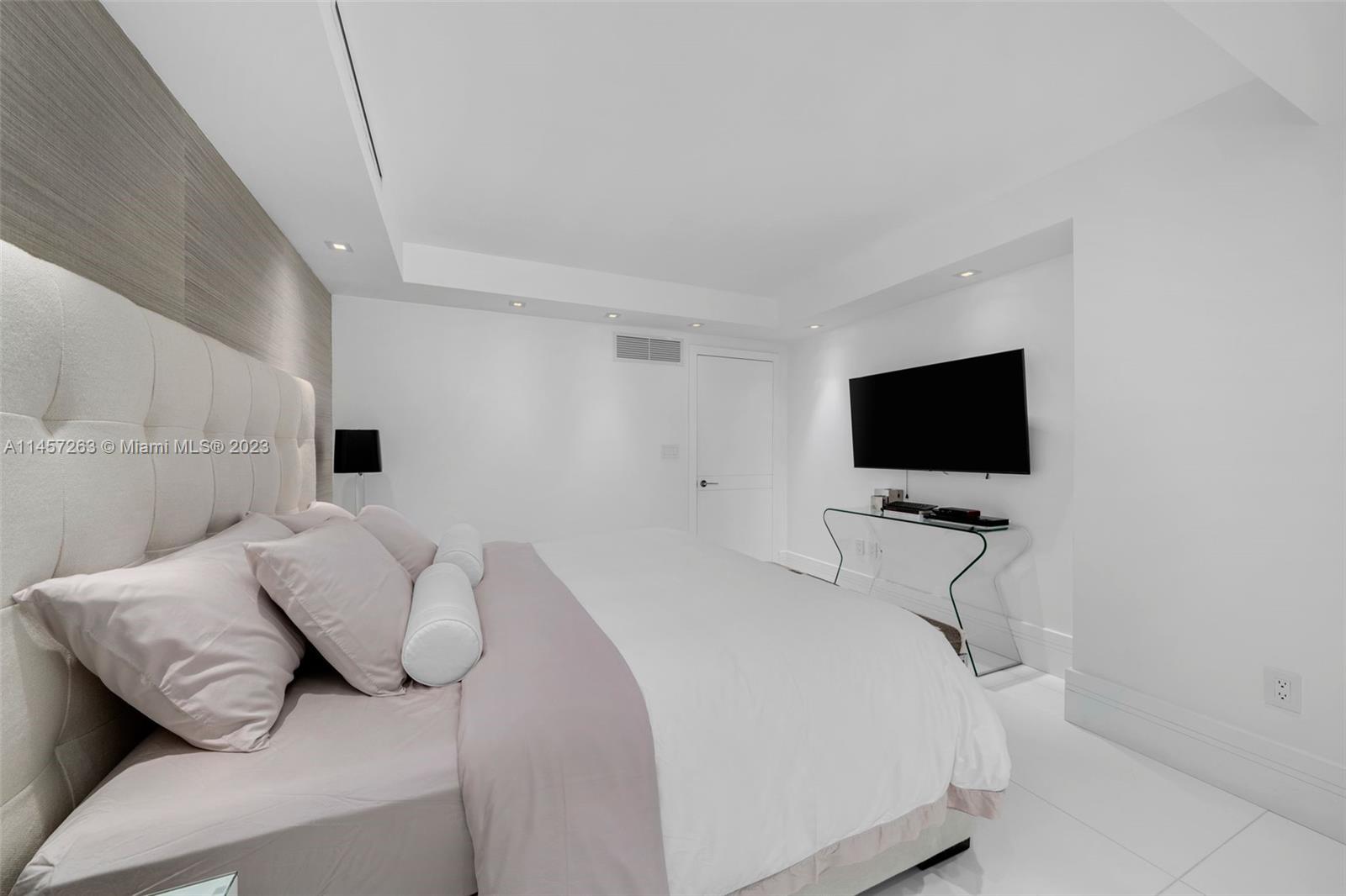 Bal Harbour 101 - Residential